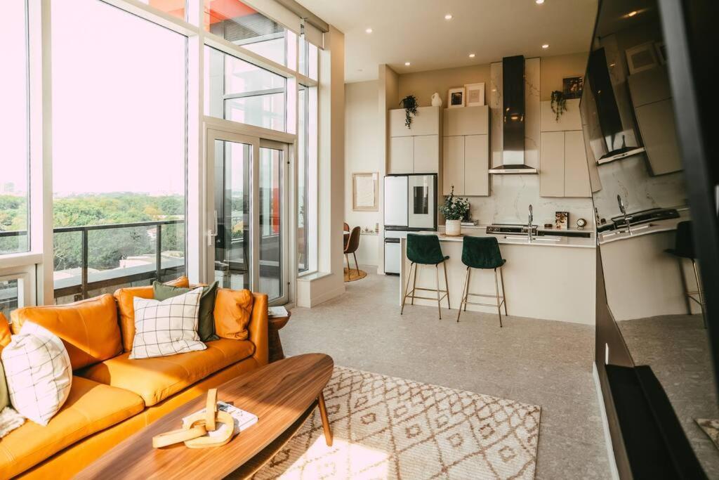 New Luxury 2Br Penthouse Apt In Central Halifax Kültér fotó
