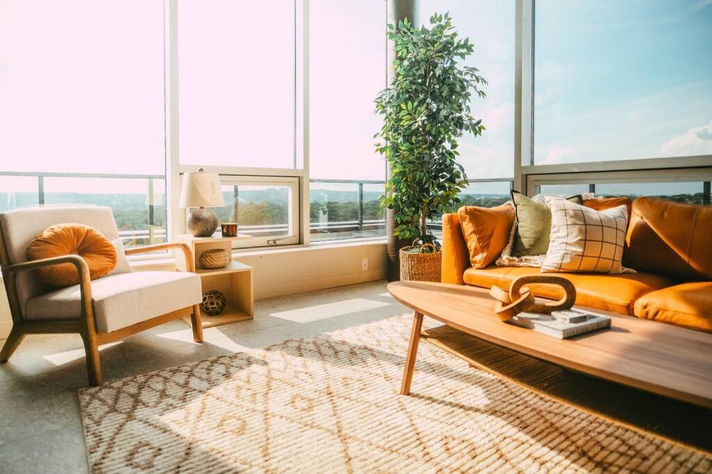 New Luxury 2Br Penthouse Apt In Central Halifax Kültér fotó