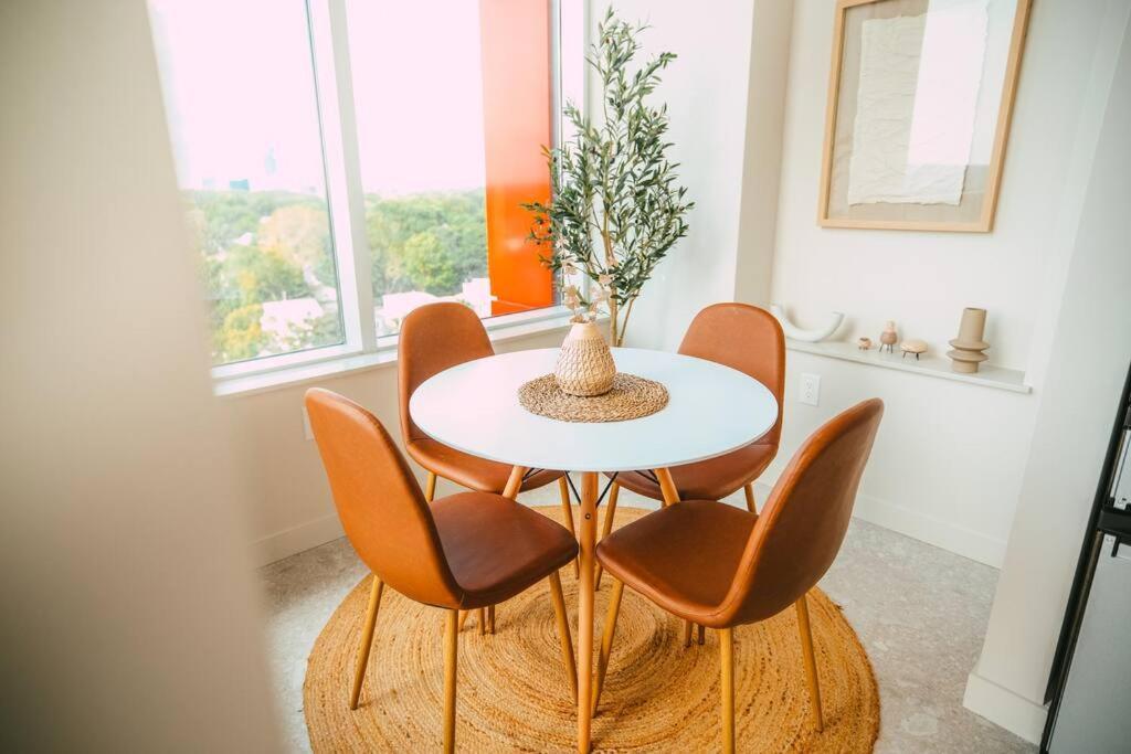 New Luxury 2Br Penthouse Apt In Central Halifax Kültér fotó