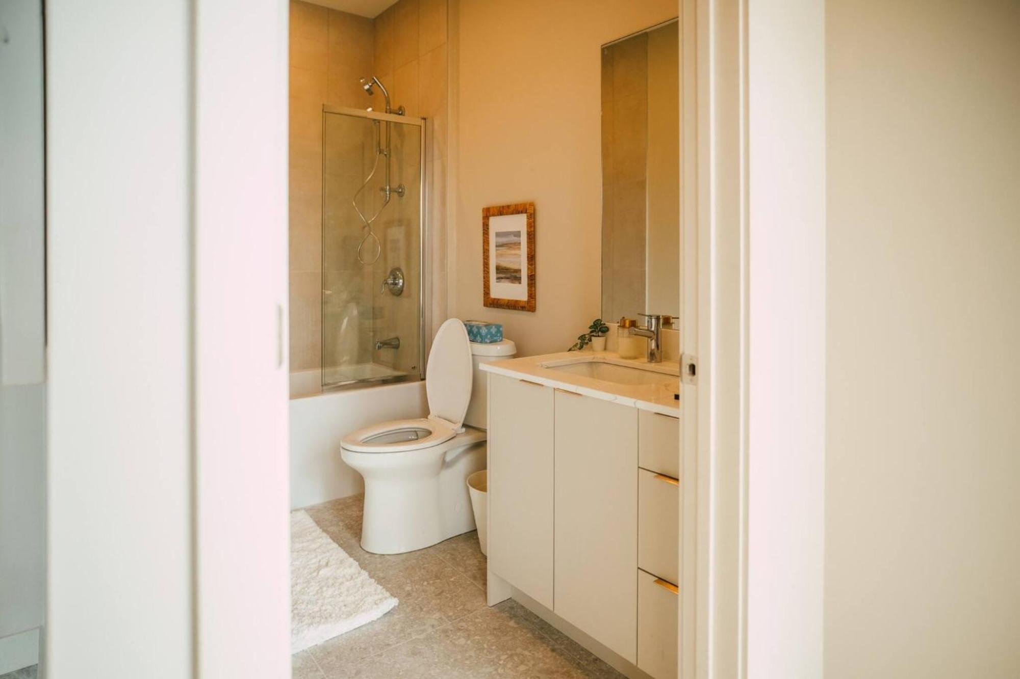 New Luxury 2Br Penthouse Apt In Central Halifax Kültér fotó