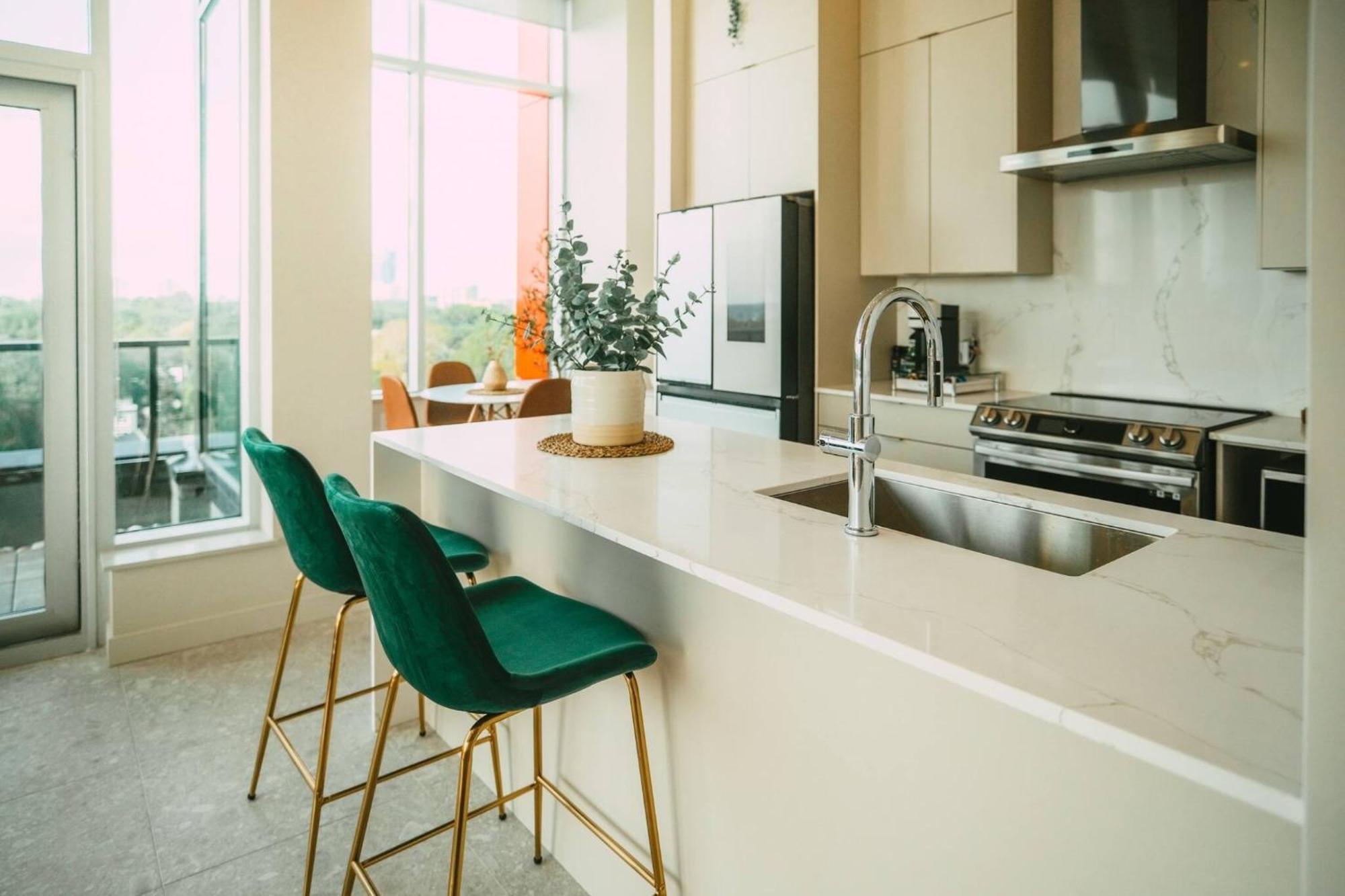New Luxury 2Br Penthouse Apt In Central Halifax Kültér fotó